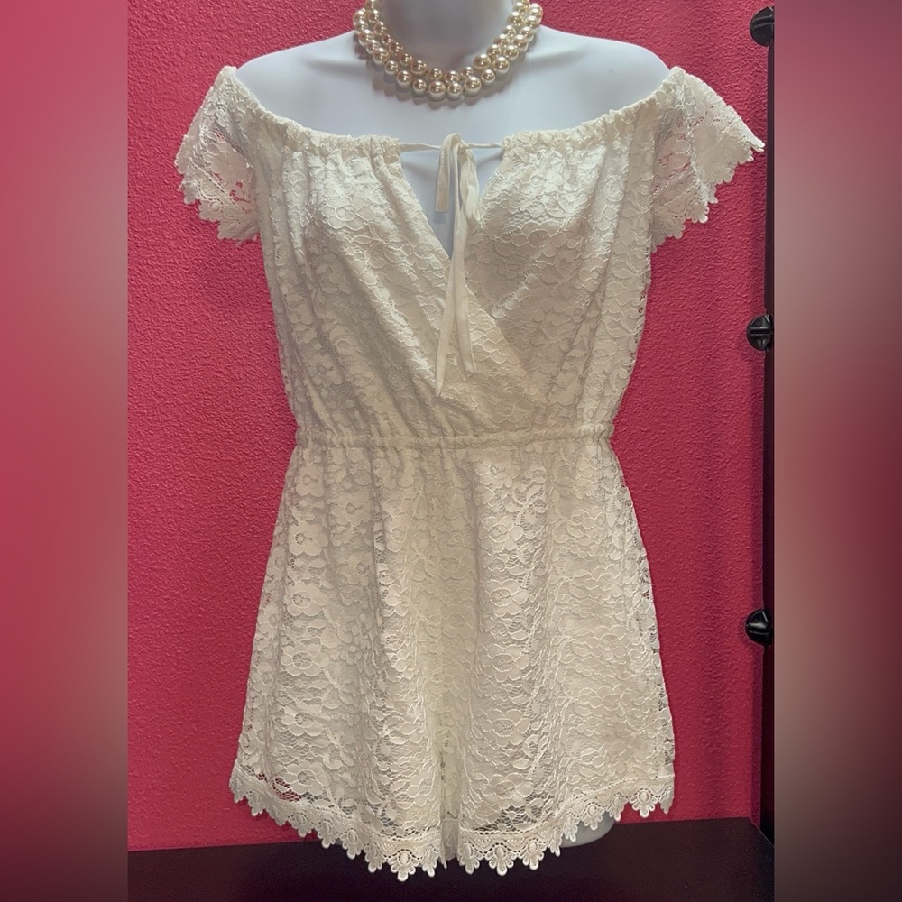 Elegant Lace Off-Shoulder Romper